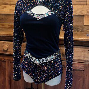 Gymnastics/Figure Skating Outfit